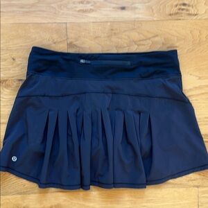 Lululemon Black pleated Skirt